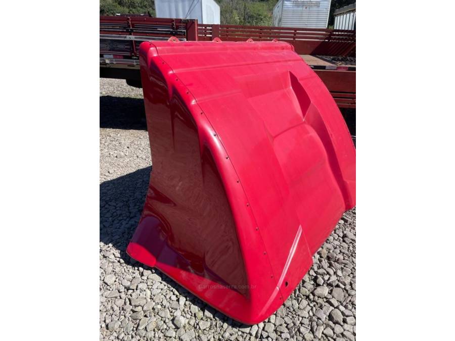 FORD - CARGO 815 - 2010/2010 - Vermelha - R$ 300,00